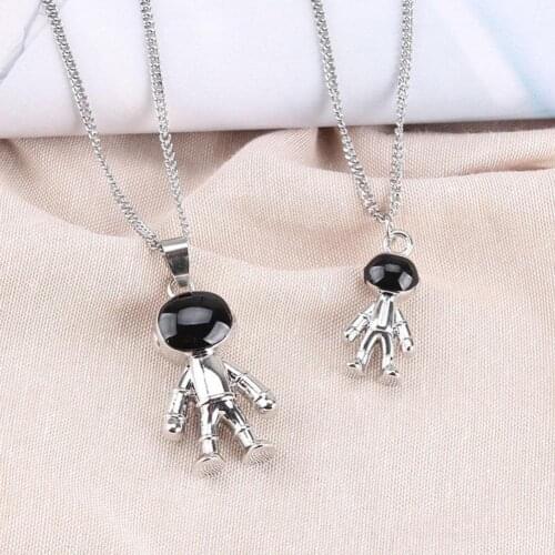Fashion Jewelry Necklace All-match Unisex Spaceman Women Necklace for Party Couple Heart Pendant Couple Necklace Jewelry loki