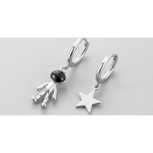 Jewelley Asymmetry 925 Sterling Silver Astronaut Star Statement Piercing Stud Earrings For Women Pendientes eh532