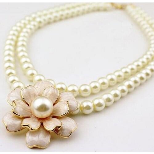 Camellia Double Women Deserve To Act The Role of Fashionable Joker Pearl Necklace Sweater Chain Petal Length