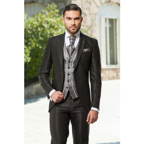 Custom Made mens suits 2018 New Arrival Wedding suit Groom Tuxedos Groomsman coat suits for men brand Jacket+Pants+Tie+Vest