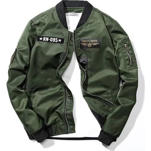 2020 Spring And Autumn New Jacket Mens Fashion Round Neck Embroidery Bomber Jacket Mens Brand Outerwear Mens Casual Coats