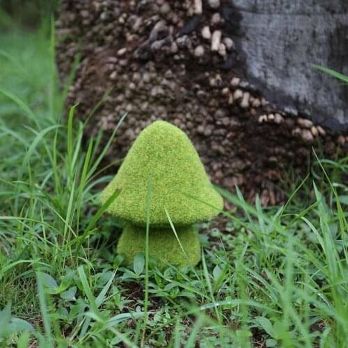 HOT Flocking Resin Mushroom Ornament Creative Green Plants Decoration for Garden Balcony Courtyard