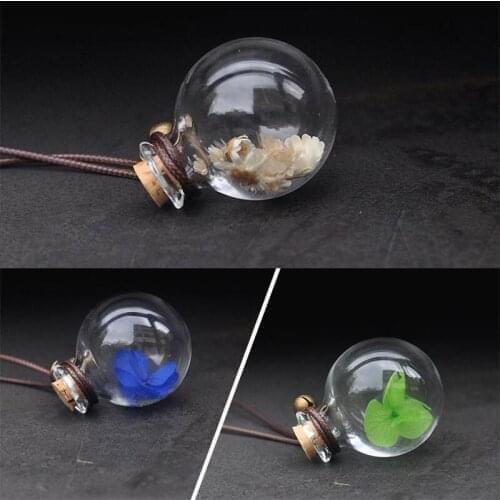 Car Perfume Pendant Hanging Bottle With Flower Essential Oils Perfume Bottle Car Air Freshener Diffuser Automobiles Ornaments