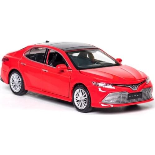 1: 32 Simulation 8th Generation Toyota Camry Alloy Car Model Decoration Childrens Toy Birthday New Year Christmas Gift Red