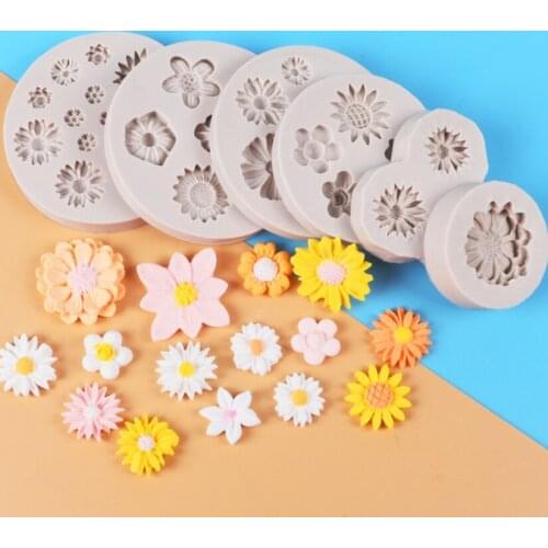 Daisy Wild Chrysanthemum Flower Silicone Sugarcraft Mold Fondant Cake Decorating Tools Candy Clay Cupcake Chocolate Baking Mold