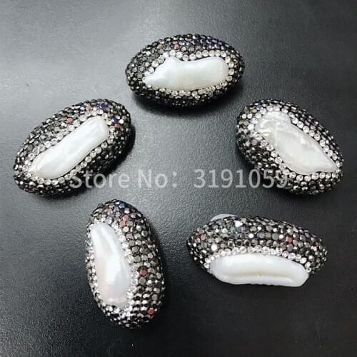 Natural freshwater pearl elliptic pendant by hand DIY pendant on the fashion accessories of 2018