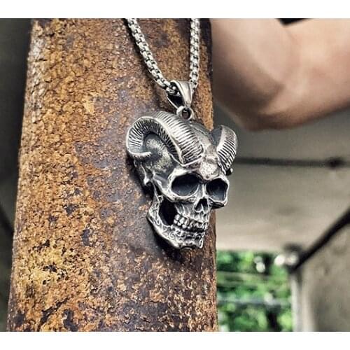 Gothic Punk Pendant for Man Retro Skeleton Devil Male Unique Death Horned Skull Necklace Pendant Halloween Gift
