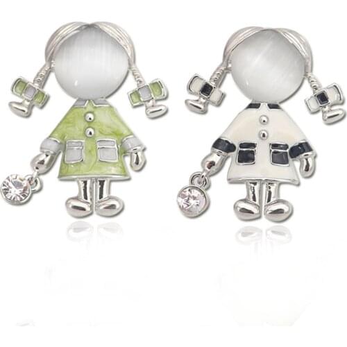 LOVE GREEN LIVE GREEN Brooches Girl On Clothes