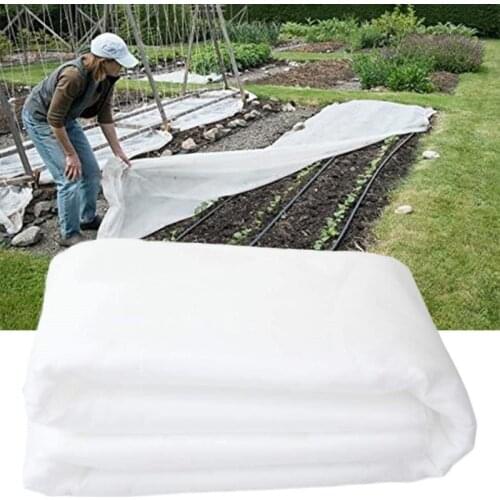 1.6x9M Plant Cover Non-woven Warm Plant Protecting Bag Yard Garden Winter Protection Covers Antifreeze Seedling Protector