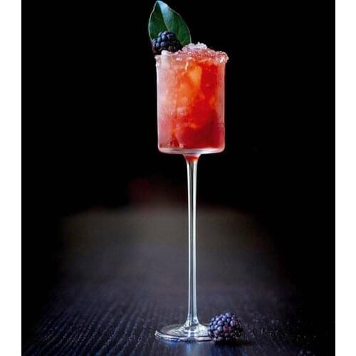 Free Shipping 4PCS Champagne Flute Glasses Cocktail Glasses Elegantly Designed Hand Blown, Lead Free, Champagne Cups Set of 4