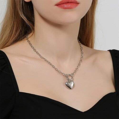 2021 Fashion Geometric Heart Pendant Choker Necklace For Women Girls Silver Color Simple Heart Chain Necklaces Wedding Jewelry