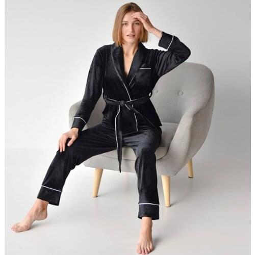 Women Velvet Loungewear Set Stylish Velour Bathrobe and Pants Autumn Winter Warm Pajamas 2021 AW New Fashion Ladies Sleepwear