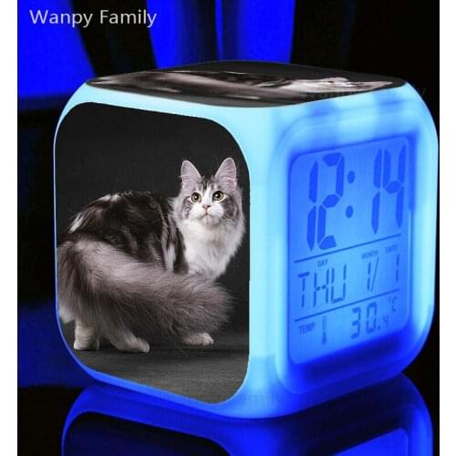 Very lovely Pet Cat Alarm Clock LED 7 Color Luminous Digital Alarm Clock For Kids Room Desktop Color Changing Touch Light Clocks