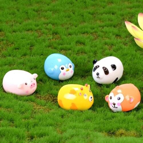 Miniature Animal Figure Garden Mushroom Resin Figurines Home Fairy Miniatures Figurine for Decorations Figures Horse Accessories