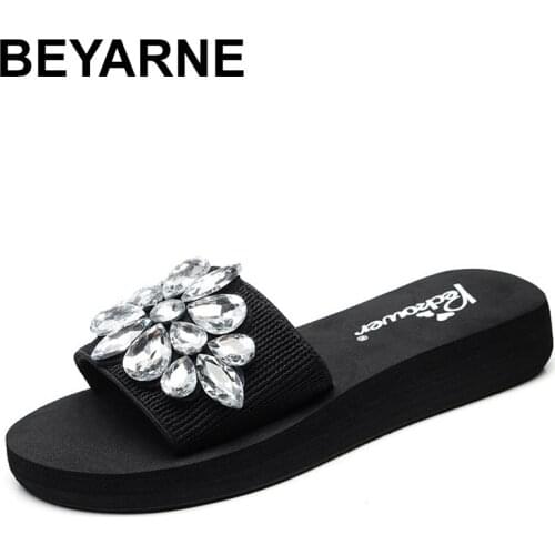 BEYARNE Rhinestone Women Slippers Flip Flops Summer Women Crystal Diamond Bling Beach Slides platform Sandals Casual Shoes Slipp