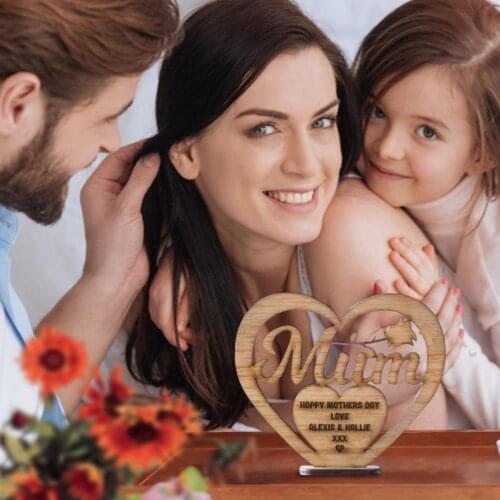 Wooden Heart Shaped Ornaments for Mothers Day Wood Craft Ornaments Freestanding Love Creative Gift for Mother