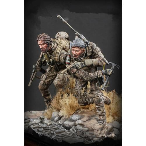 1/16 90 MM Scale Woodland Hunter 2 Soldiers Miniatures Scene Unpainted DIY Assembling Static Figure GK Resin Model Kits