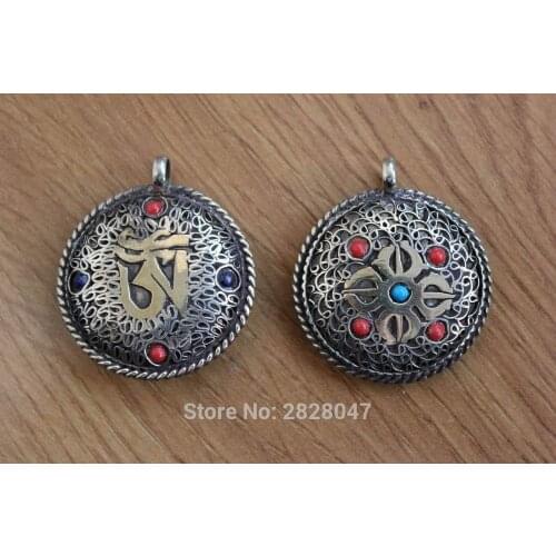 PN930 Ethnic Tibetan Buddhist Brass Om & Dorje Double Side Amulet Handmade Nepal 34mm Round Pendant