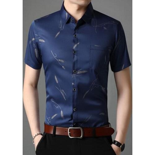 Fashion Summer Men Shirt Buttons Pocket Wheat Pattern Polyester Short Sleeve Blouse for Holiday Solid Color Mens Clothing 2021
