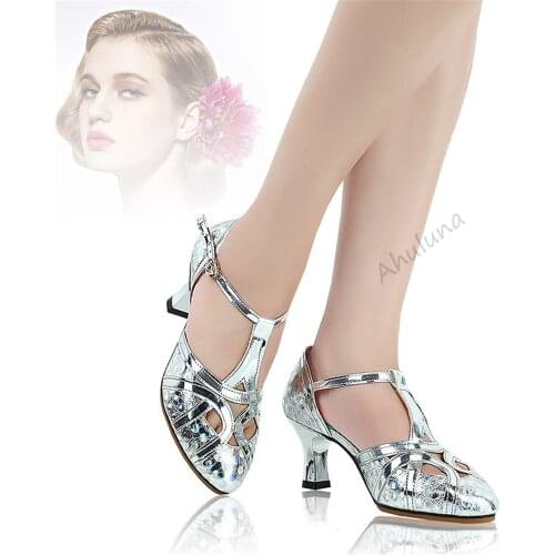 Womens Glitter Leather Latin Dance Shoes Closed Toe Soft Sole Salsa Modern Shoe Tango Ballroom Dancing Shoes 3.5/5.5/6.5cm Heel