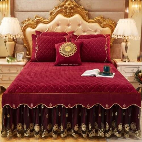 European style Luxury quilted skirted bed cover 3pcs crystal velvet thickened bedskirt plush bedspreads lace edging bed sheet