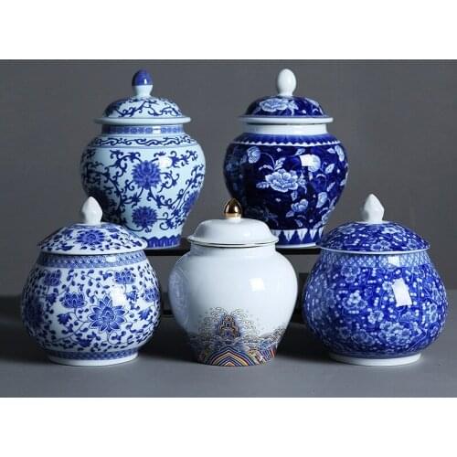 Chinese-style Ceramic Tea Cans with Lid Blue and White Porcelain Airtight Cans Medium Dried Fruit Storage Cans Tea Storage Cans
