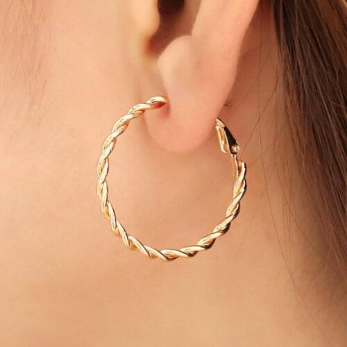 New Retro Metal Twist Hoop Earrings for Women Geometric Circle Round Earrings Personality Statement Ear Rings Jewelry Party Gift