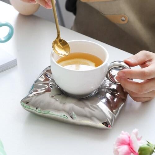 Nordic Creative Ceramic Coffee Cup With Saucer Set Porcelain Handgrip Teacup Household Breakfast Milk Mug Office Drinkware