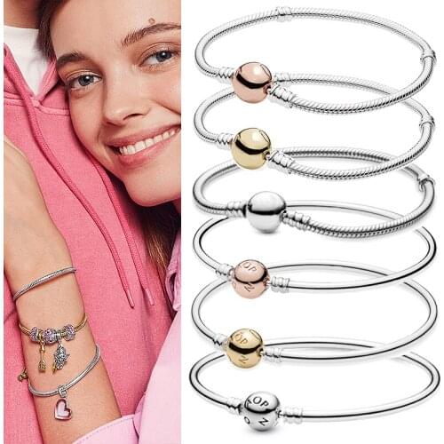 The New Pan 925 Silver Fashion Classic Round Button Snake Bone Bracelet Is Suitable For Womens Fashion Jewelry