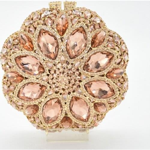 Latest Party Pearl Beads Clutch Bags Handmade Wedding Bags Women Evening Bag 3D Flower Rhinestones Small Purse High Quality