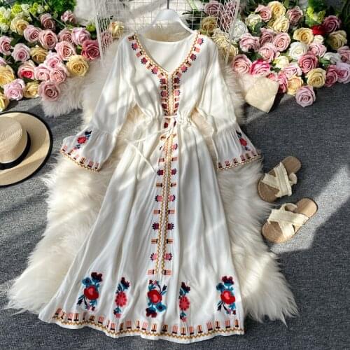 Embroidery Dress Women White Cotton Linen Long Sleeve Dress Woman Ethnic V Neck Autumn Winter Party Dresses Boho 2021 Floral New