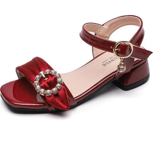 2020 Fashion Princess Rhinestone Summer Patent Leather Sandals Big Childrens Girls Kids Soft Bottom Beach Shoes 4-11 12 13 Years