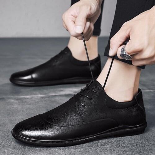 Men Lace-up sheos Brand Cowboy Style Brogue Leather Shoes Men Casual Mens Shoes Autumn Fashion Leisure flats Walk Footwear