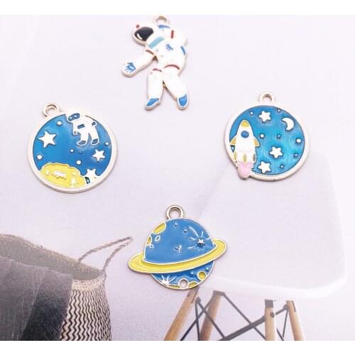 Novelty earrings, Korean earrings, weird jewelry, DIY handmade alloy accessories, Starry Astronaut Jewelry Earring Accessories