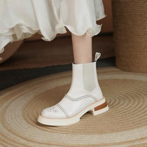 New Fall Shoes Leather Boots Women Round Toe Low Heel White Boots Women 2021 Designer Boots Brand Women Shoes botas de mujer