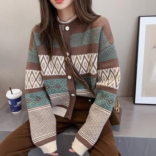 Casual Women Knitted Cardigan Sweater Autumn Winter Women Solid Color V-Neck Long Sleeve Plus Size Crochet Knit Sweater Coat