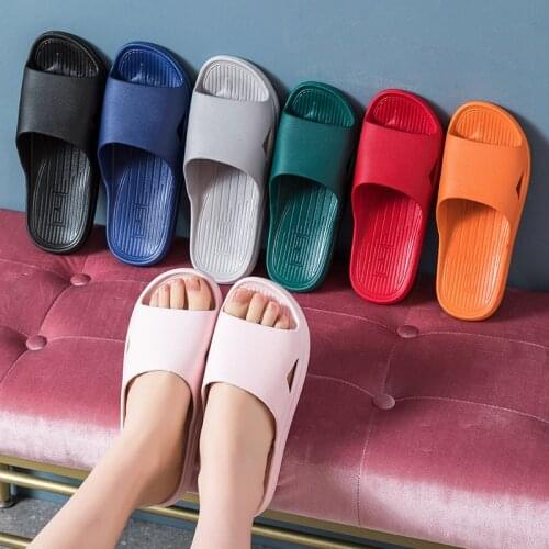 New Couples Stylish Adult Sandals Slip-Proof Thick-Soled Indoor Outdoor Slippers Men Flip Flops House Sleepers Shoes Woman Home