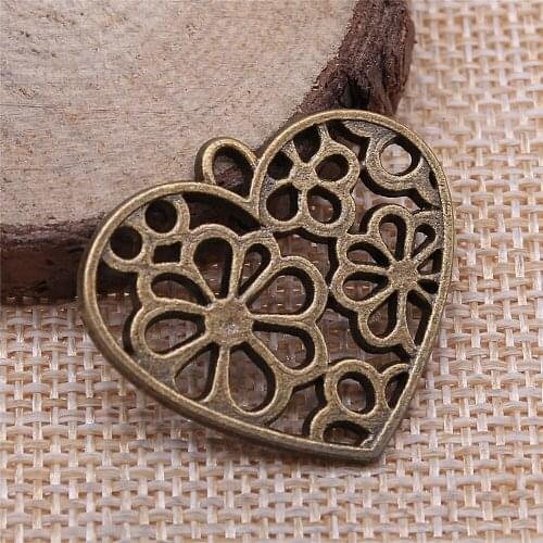 Free shipping 19pcs 31x28mm antique bronze Heart charms diy retro jewelry fit Earring keychain hair card pendant accessories