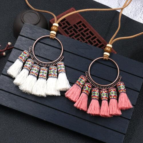 Bohemia Handmade Color Tassel Wood Beads Long Necklaces for Women Vintage Boho Gypsy Hollow Round Pendants Necklaces Choker
