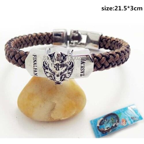FREE SHIPPING Christmas gift Cartoon Movie TV Final Fantasy Cloudy Wolf metal pendant leather cosplay wristband
