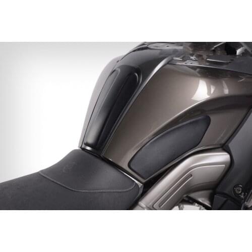 Black Rubber Motorcycle Tank Traction Side Pad for K1600GT/GTL -2016