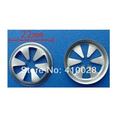 Auto clip fastener Wheel opening drive nut locator for ford
