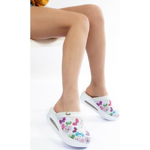 Orthopedic Sabo Slippers 2021 New Women Comfortable Comfort Nurse Doctor Hospital Orthopedic Cook Work Slippers Quality Medical