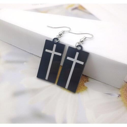Tokyo Revengers Takashi Mitani Earrings crosses Anime Cosplay Acrylic Drop Earrings for Women Fashion Jewelry Accessories