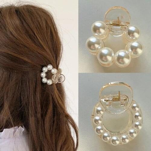 Sweet Mini Round Pearl Hair Clips for Women Girls Hair Claw Chic Barrettes Claw Crab Hairpins Styling Fashion Hair Accessories