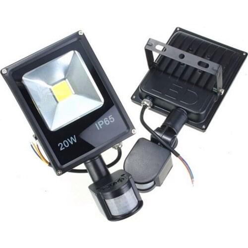 LED Motion Sensor Spotlight 10W 20W 30W 50W LED Flood Lights PIR Floodlights Induction Sense Reflector Outdoor Wall Light IP66
