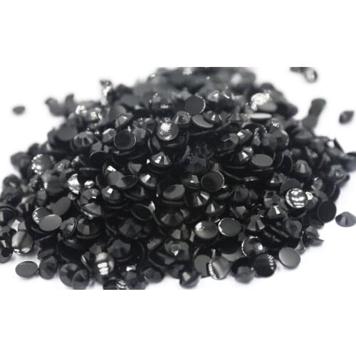 Black Color 3~6mm Factory Flatback стразы Resin Non hotfix Rhinestones in Bulk Package Plastic Nail Art Decoration for Garment