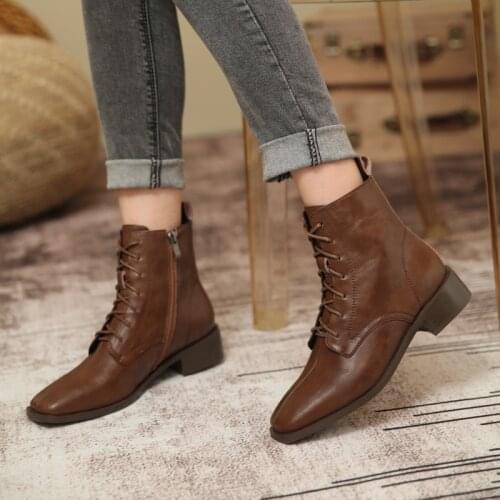 Women Boots Retro Chelsea Boots Women Shoes 2021 Winter Fashion Women ANKLE Boots Genuine Leather Female Square Heel Leather