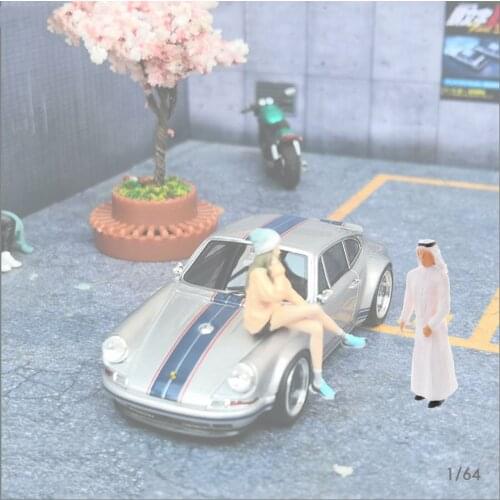 Dubai Prince Charming Classic Doll 1:64 Scale Race Sport Car Street Scene Figure