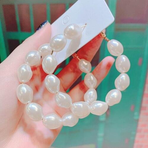 2019 Korea New Trendy Statement Irregular Pearl Big Hoop Earrings For Women Fashion Jewelry Simple Geometric Circle Earing